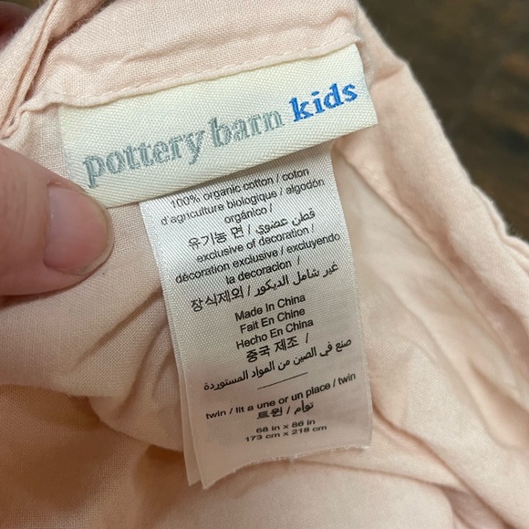 Pottery Barn Kids twin size pink duvet cover and one pillow sham - Picture 6 of 9